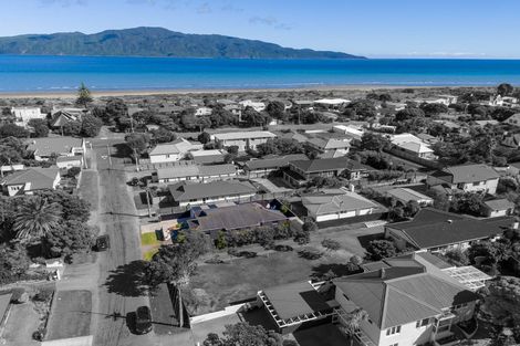 Photo of property in 7a Nathan Avenue, Paraparaumu Beach, Paraparaumu, 5032