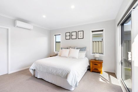 Photo of property in 22 Young Place, Taradale, Napier, 4112