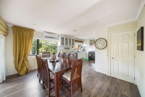 Photo of property in 20 Heyington Way, East Tamaki Heights, Auckland, 2016