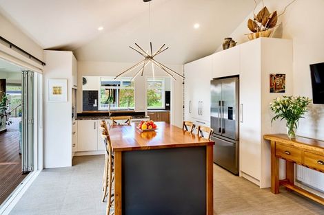 Photo of property in 140 School Road, Te Horo, Otaki, 5582