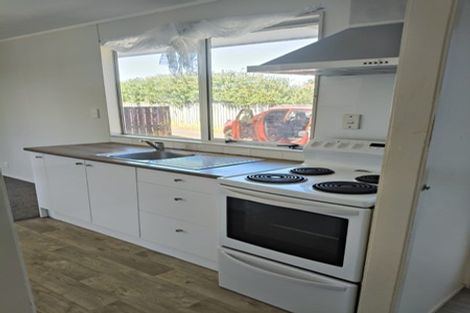 Photo of property in 2/30 Kennington Drive, Clendon Park, Auckland, 2103
