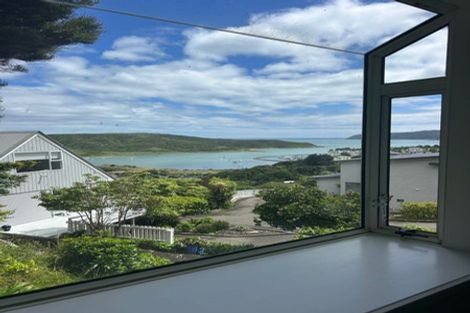 Photo of property in 14b Kahu Road, Paremata, Porirua, 5024