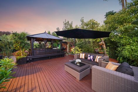 Photo of property in 20 Heyington Way, East Tamaki Heights, Auckland, 2016