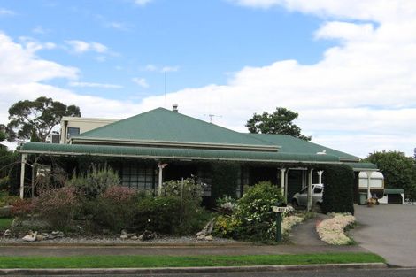 Photo of property in 112 College Place, Poike, Tauranga, 3112