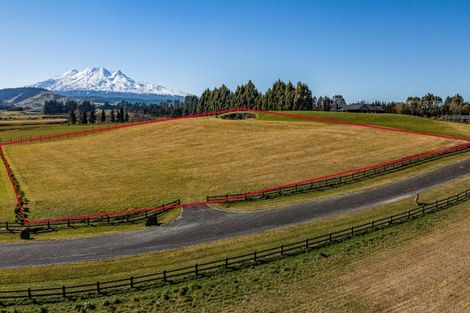 Photo of property in 6/76 Ruapehu Road, Ohakune, 4625
