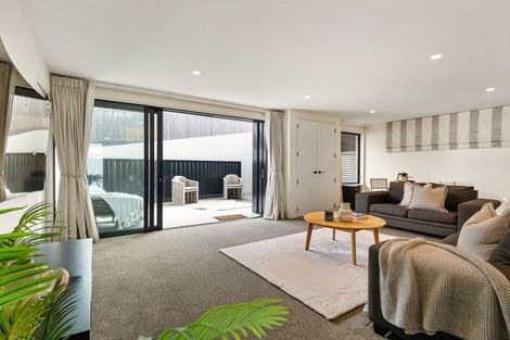 Photo of property in 171a Oceanbeach Road, Mount Maunganui, 3116