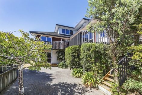 Photo of property in 9 Samwell Drive, Whitby, Porirua, 5024