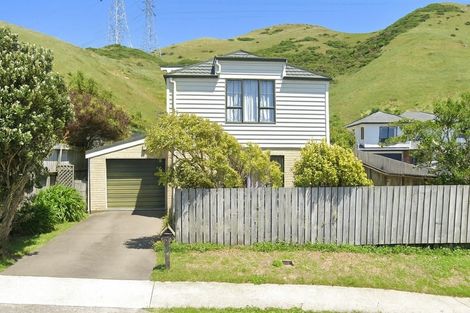 Photo of property in 70a Erlestoke Crescent, Churton Park, Wellington, 6037