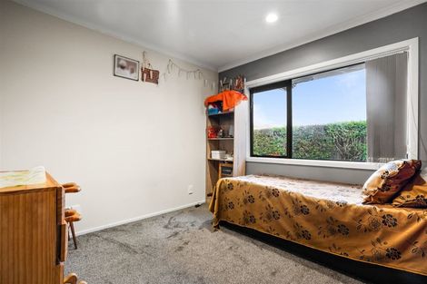 Photo of property in 30a Grove Road, Papakura, 2110