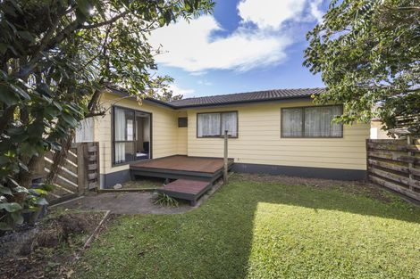 Photo of property in 12 Escort Grove, Awapuni, Palmerston North, 4412