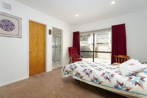 Photo of property in 44 Lakewood Avenue, Churton Park, Wellington, 6037