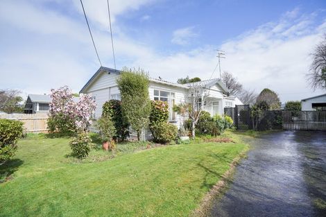 Photo of property in 102 Ross Street, Grasmere, Invercargill, 9810