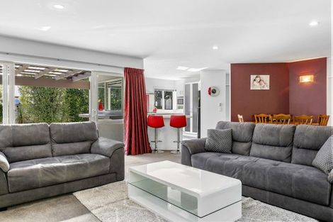 Photo of property in 142 Victory Drive, Wharewaka, Taupo, 3330