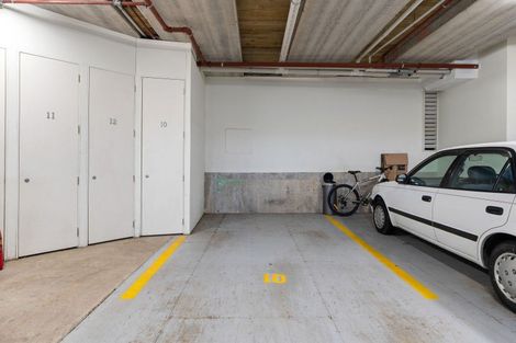 Photo of property in 9/80 Salamanca Road, Kelburn, Wellington, 6012