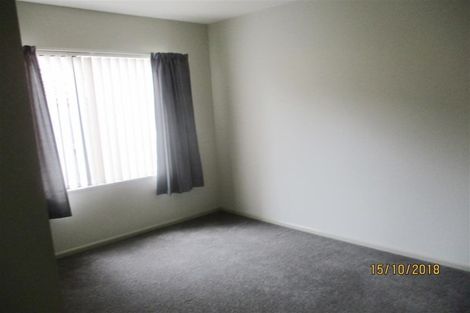 Photo of property in 28 Broadhaven Avenue, Parklands, Christchurch, 8083