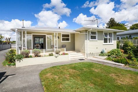 Photo of property in 10 Bond Street, Marton, 4710