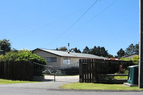 Photo of property in 3 Forbes Street, Westport, 7825