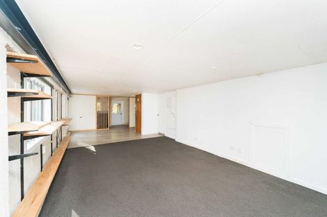 Photo of property in 140 Aokautere Drive, Fitzherbert, Palmerston North, 4410