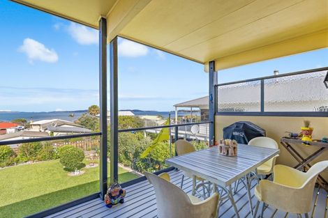 Photo of property in 4 Kotuku Place, Snells Beach, 0920