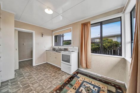 Photo of property in 21 Pacey Avenue, Hawera, 4610