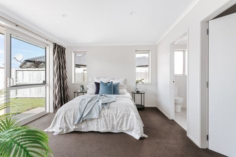Photo of property in 7 Oka Street, Papamoa Beach, Papamoa, 3118