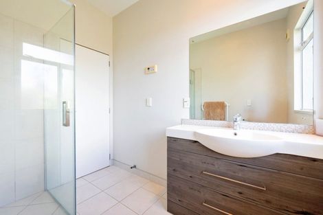 Photo of property in 14 Woodford Heights, Havelock North, 4130