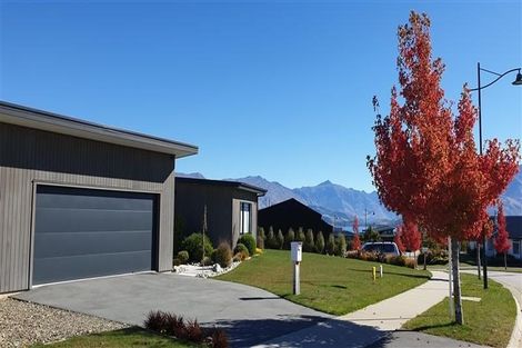Photo of property in 6 Clutha Place, Wanaka, 9305
