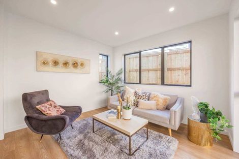 Photo of property in 35c Noall Street, Te Atatu Peninsula, Auckland, 0610