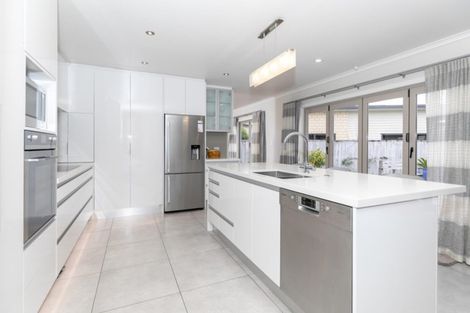 Photo of property in 2 Peninsula Point, Huntington, Hamilton, 3210