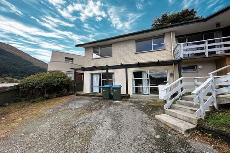 Photo of property in 15 Boundary Street, Queenstown, 9300