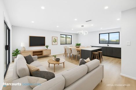 Photo of property in 61b Totaravale Drive, Totara Vale, Auckland, 0629