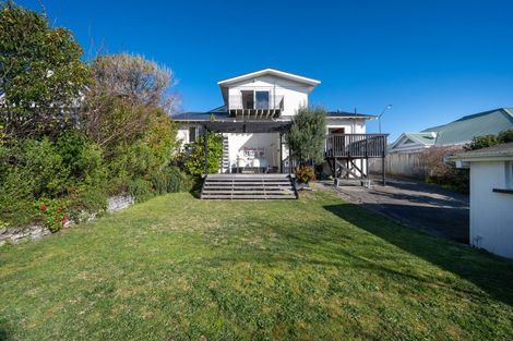 Photo of property in 55 Napier Terrace, Hospital Hill, Napier, 4110