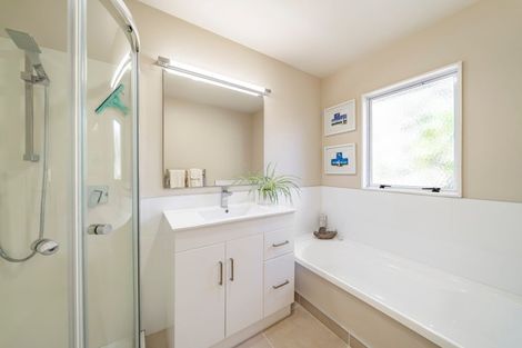 Photo of property in 20 Portage Place, Whitby, Porirua, 5024