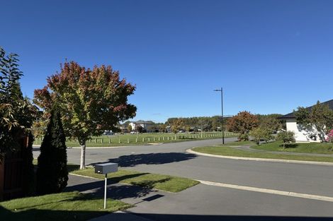 Photo of property in 8 Bradwell Crescent, Halswell, Christchurch, 8025