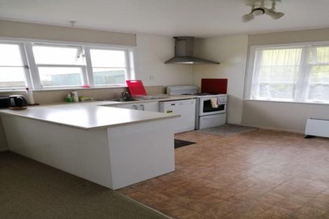 Photo of property in 26 Horokiwi Road West, Newlands, Wellington, 6037