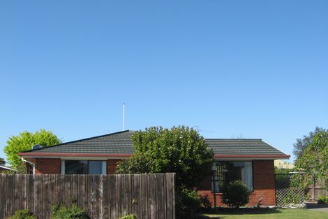 Photo of property in 6 Pyatt Place, Redwood, Christchurch, 8051
