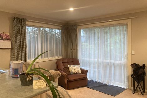 Photo of property in 9 Kent Street, Levin, 5510