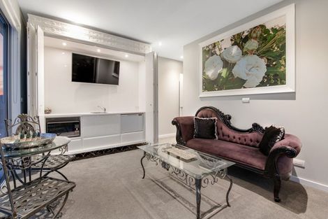 Photo of property in 31 Grand Drive, Orewa, 0931