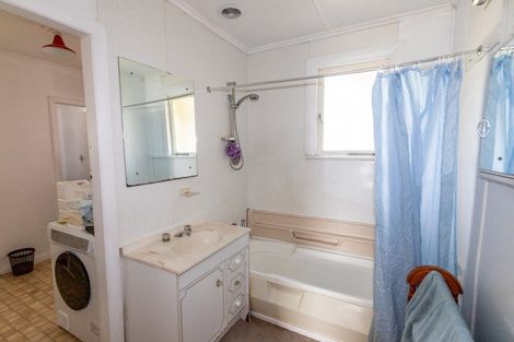 Photo of property in 1 Cullen Street, Paeroa, 3600