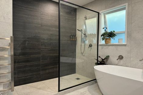 Photo of property in 214b Birkdale Road, Birkdale, Auckland, 0626