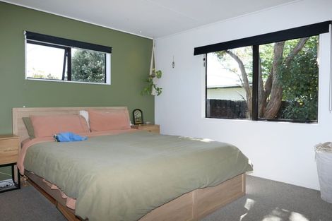 Photo of property in 6 Rodney Grove, Paraparaumu, 5032