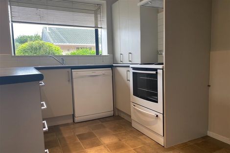 Photo of property in 2 Lodge Place, Ilam, Christchurch, 8041