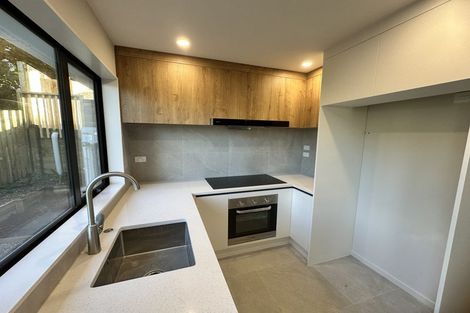 Photo of property in 10a Helleur Road, Massey, Auckland, 0614