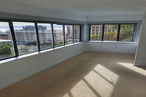 Photo of property in 19 Central Terrace, Kelburn, Wellington, 6012