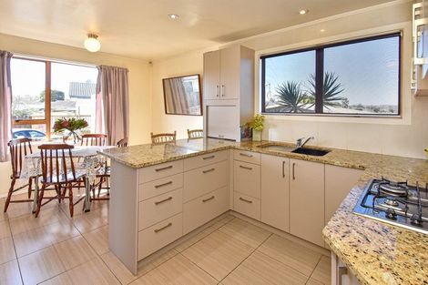 Photo of property in 55 Catkin Crescent, Papatoetoe, Auckland, 2025