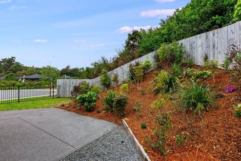 Photo of property in 46 Martingale Drive, Whitby, Porirua, 5024
