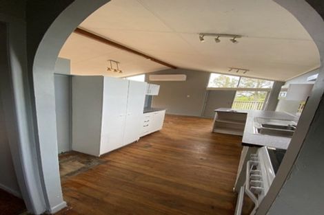 Photo of property in 445 Don Buck Road, Massey, Auckland, 0614