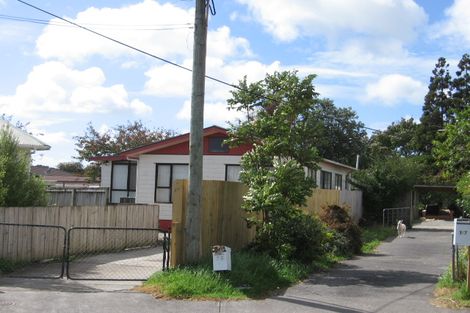 Photo of property in 9 Harry Ward Place, Henderson, Auckland, 0610