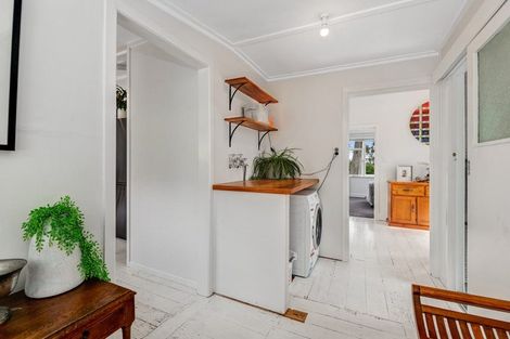 Photo of property in 3 Gow Street, Helensville, 0800