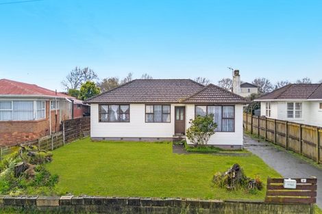 Photo of property in 9 Michelle Place, Mangere, Auckland, 2022